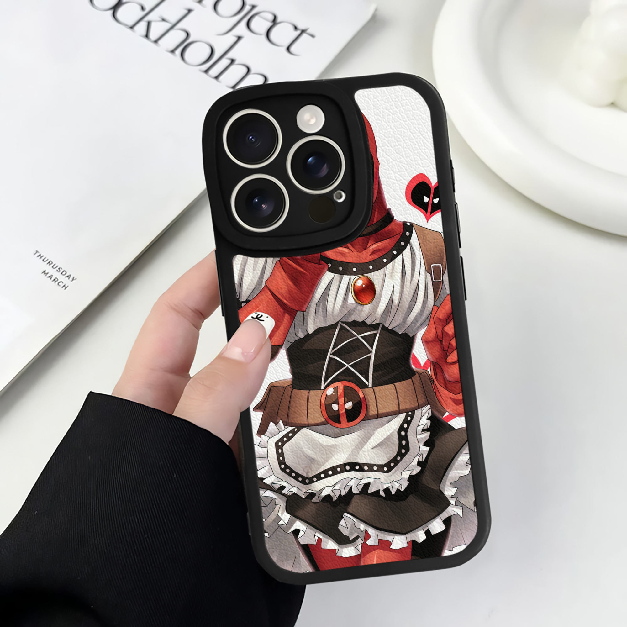（画像用） Deadpool デッドプール 【iPhone 16シリーズ対応】シリコンスマホケース（レザー調） 材質：シリコン